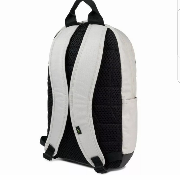 Nike Backpack - Picture 3 of 6